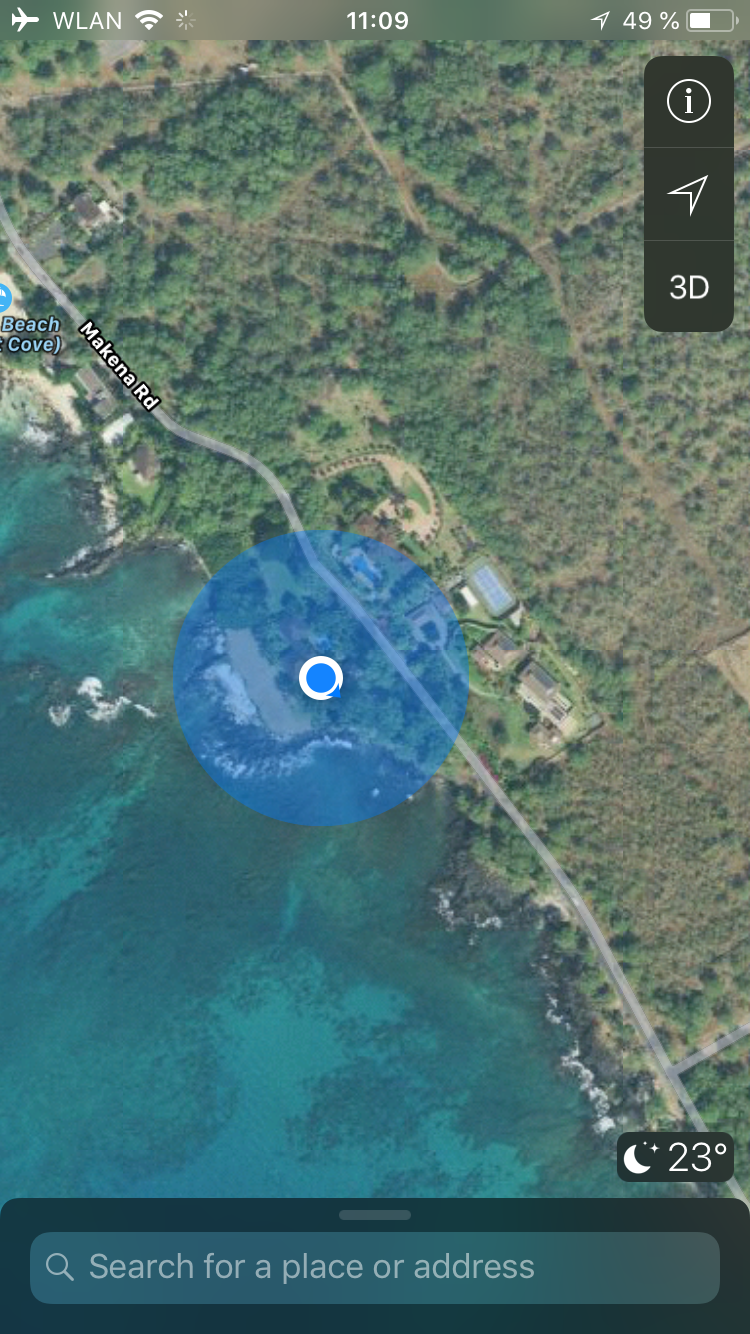 Zooming in to Makena Rd., Hawaii. Target is Peter Thiel's pool.